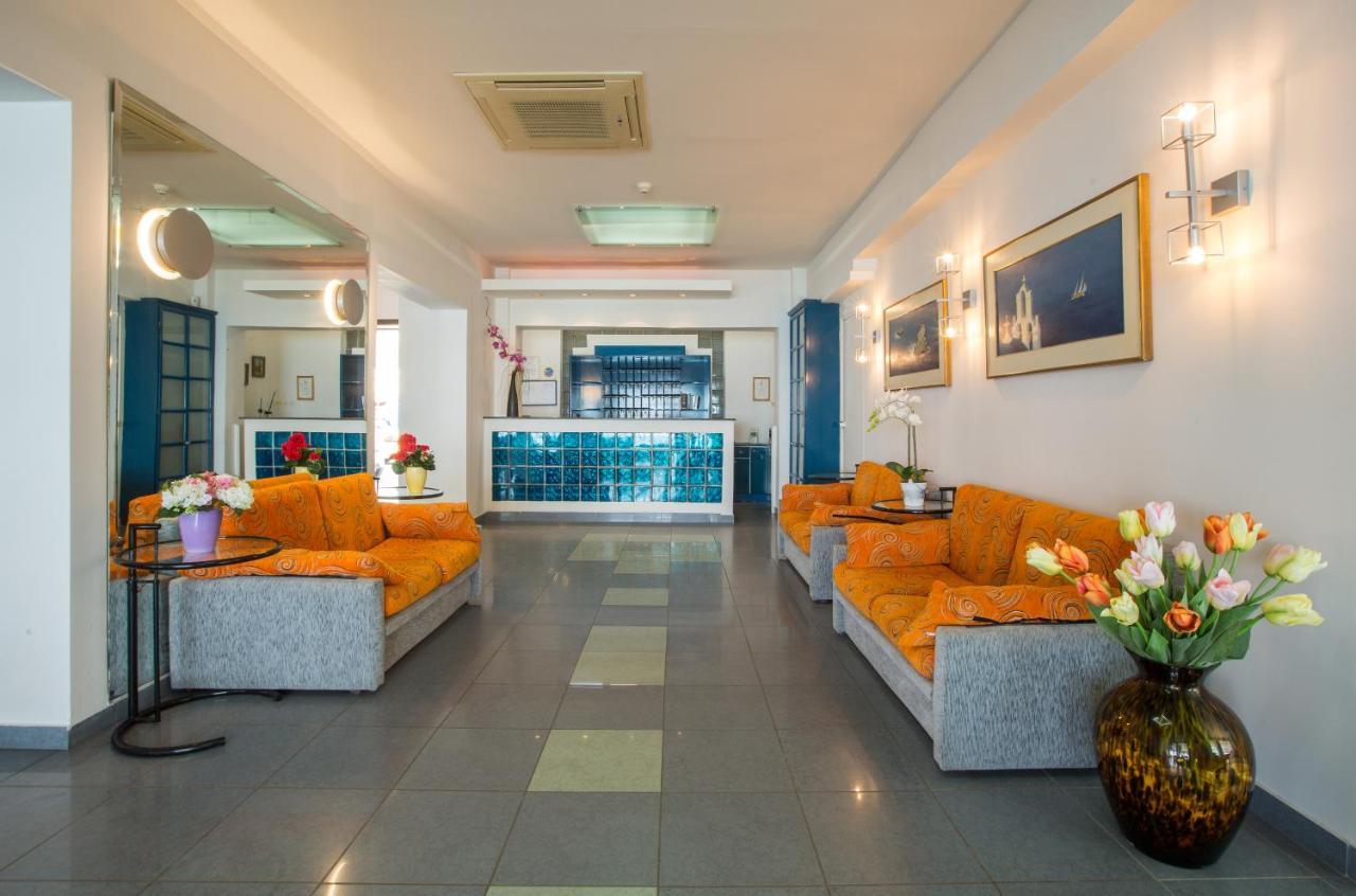 Flisvos Hotel Tolón Buitenkant foto